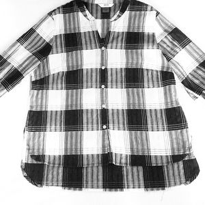 Alia Black/White Button Up Hi/Low Hem Top PM